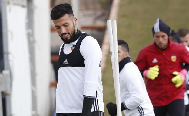 Valencia CF | Garay enciende todas las alarmas