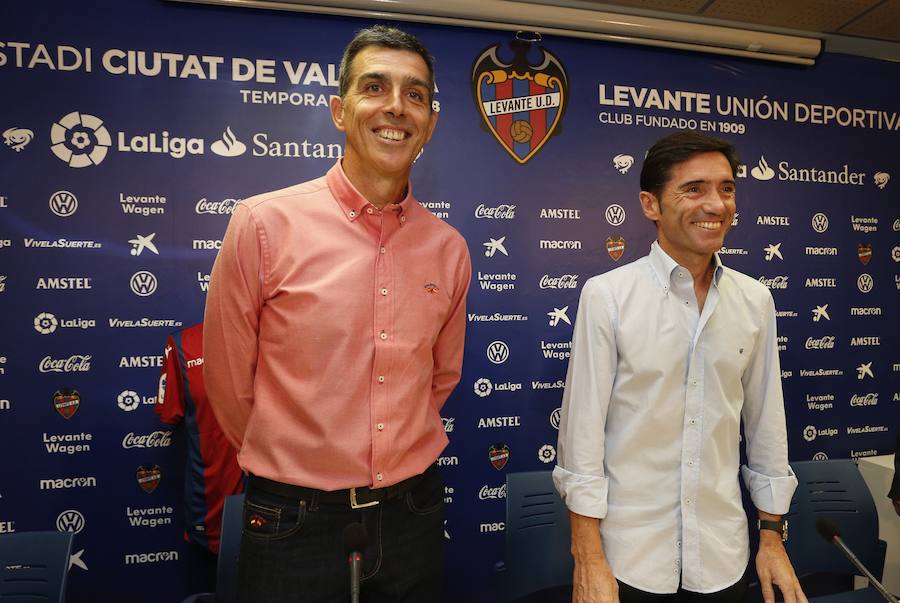 Fotos de la rueda de prensa conjunta de Muñiz y Marcelino