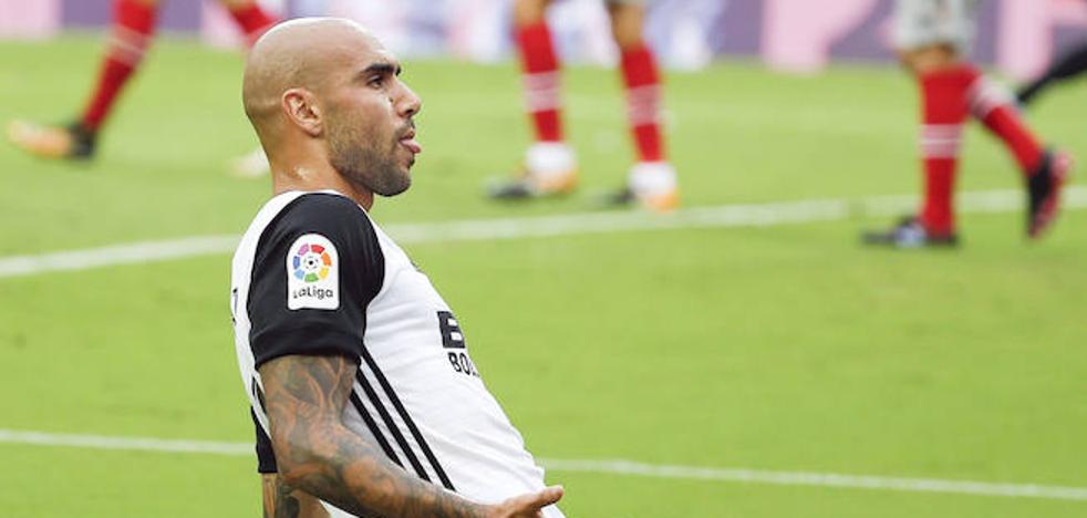 Zaza sufre una distensión en la rodilla
