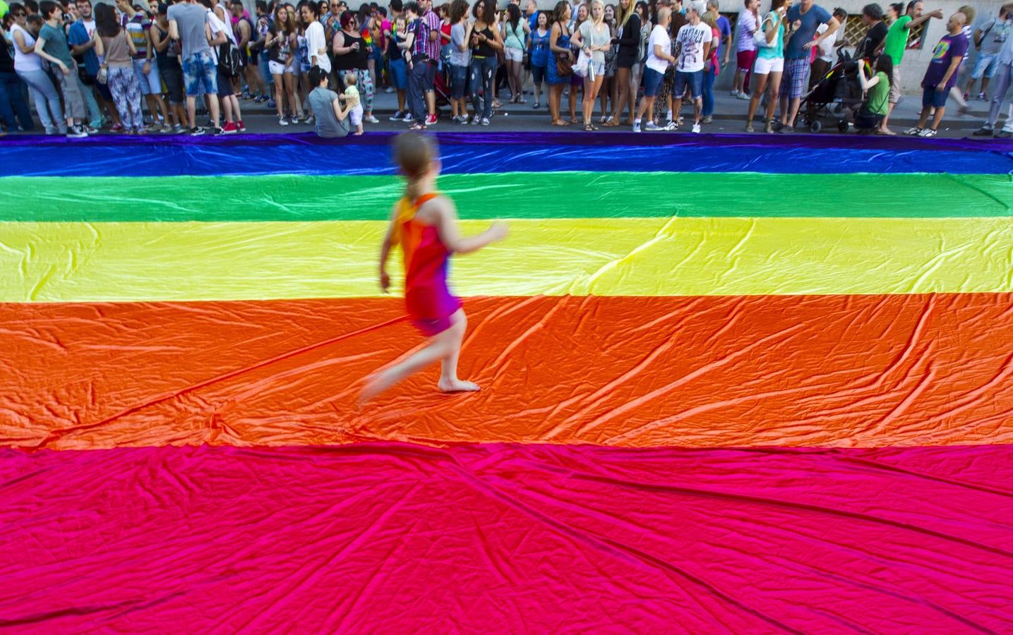 El Orgullo Gay rechaza en Valencia los 'recortes ideológicos'