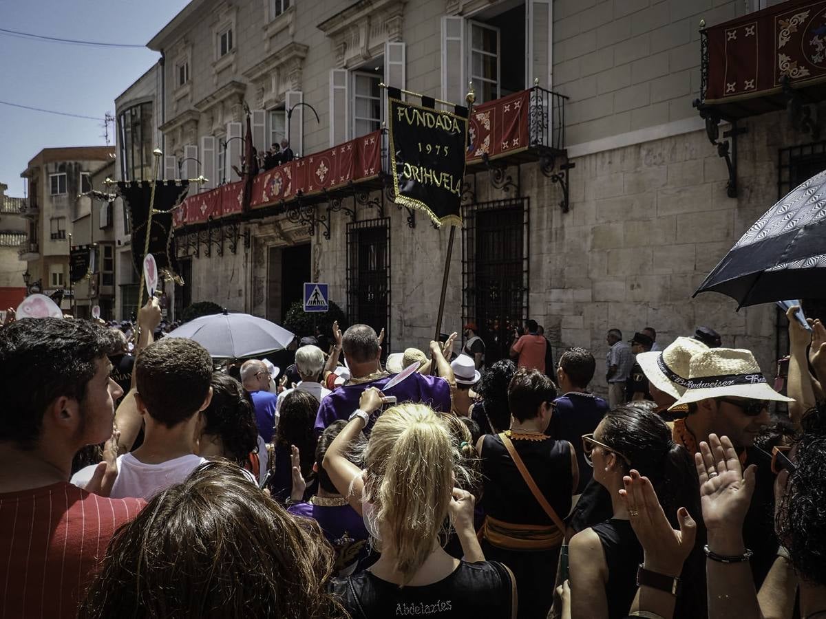 Desfile cívico presidido por la Gloriosa Enseña del Oriol