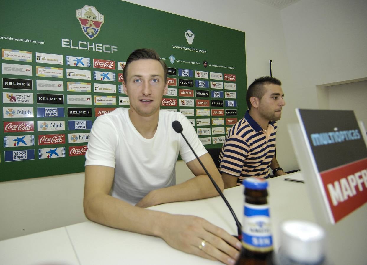 Tyron:«Desde que llegué he trabajado muy duro para ser titular en la portería»