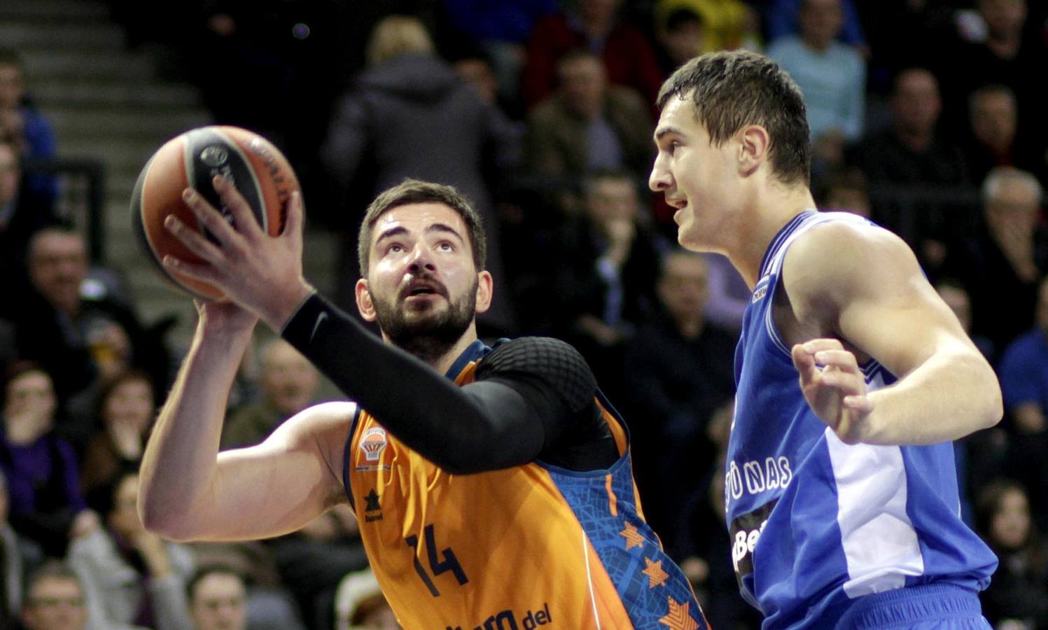 Las mejores imágenes del Neptunas Klaipeda-Valencia Basket