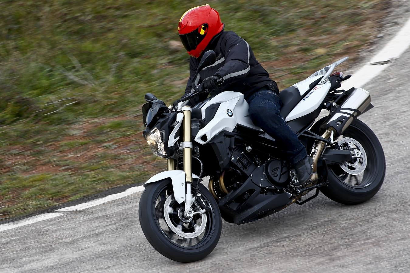 F800R y R1200R, las nuevas apuestas para los amantes de las grandes rutas.