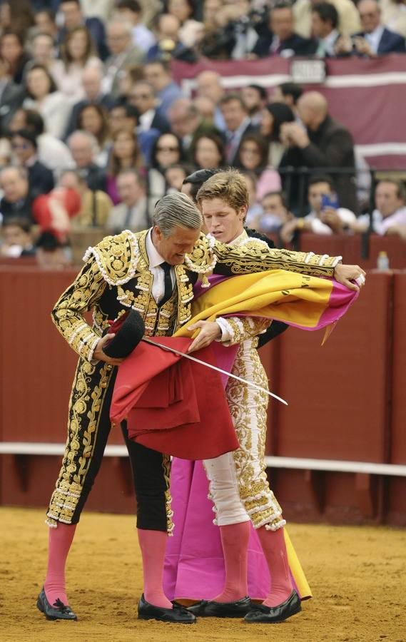 Espartaco se retira y sale por la puerta grande de la Maestranza