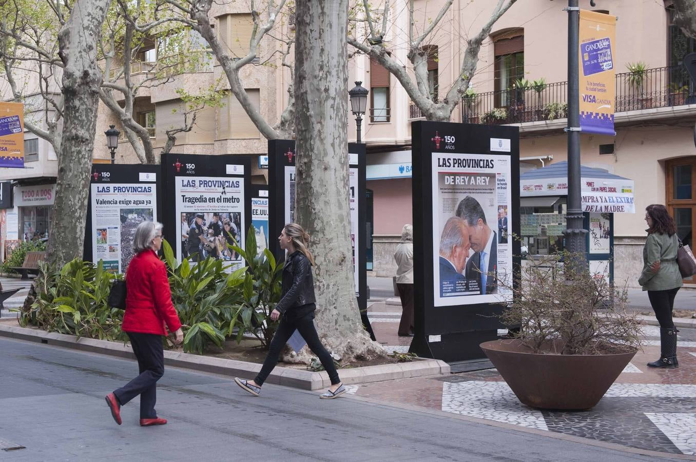 '150 aniversario de LAS PROVINCIAS': Gandia acoge la exposición de portadas históricas