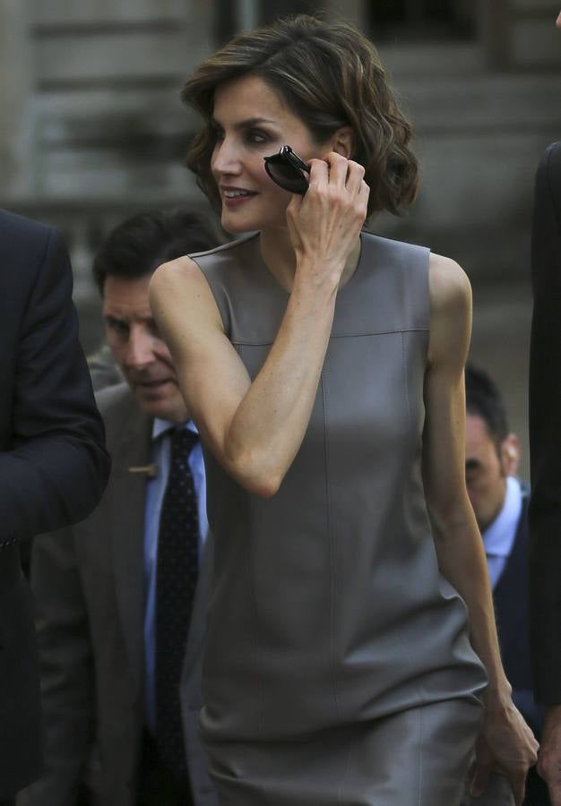 Los 'looks' de la reina Letizia durante su viaje a Francia
