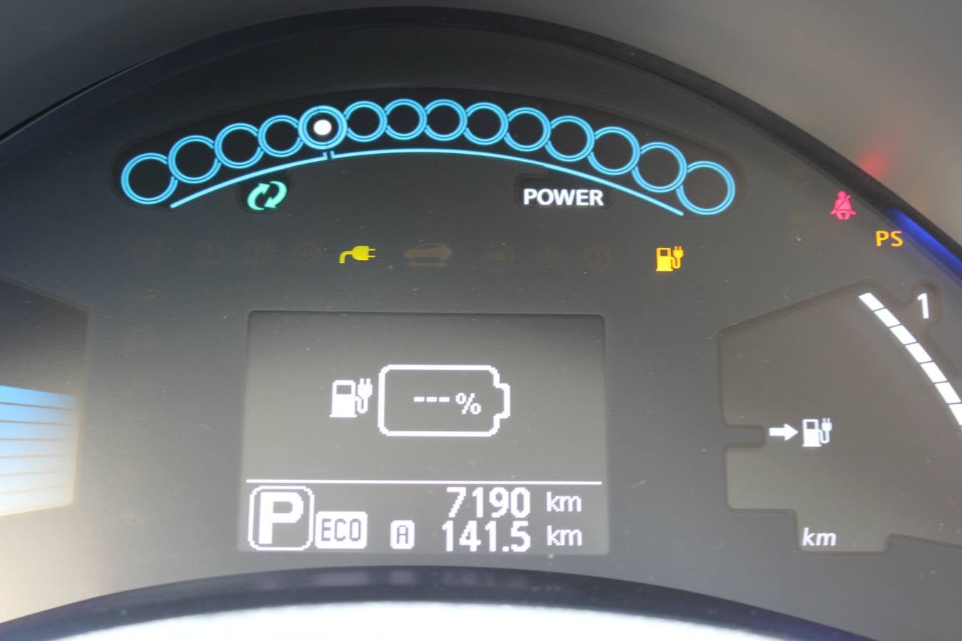 Prueba: Nissan Leaf, tan bueno como un compacto pero en eléctrico