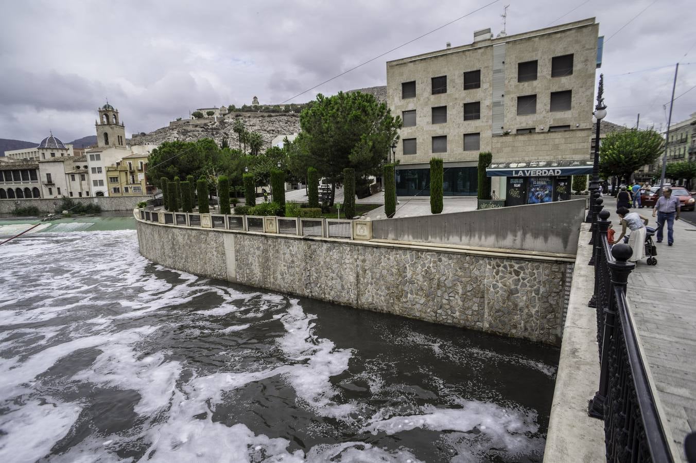 Medio Ambiente pide a la CHS información sobre el vertido al río