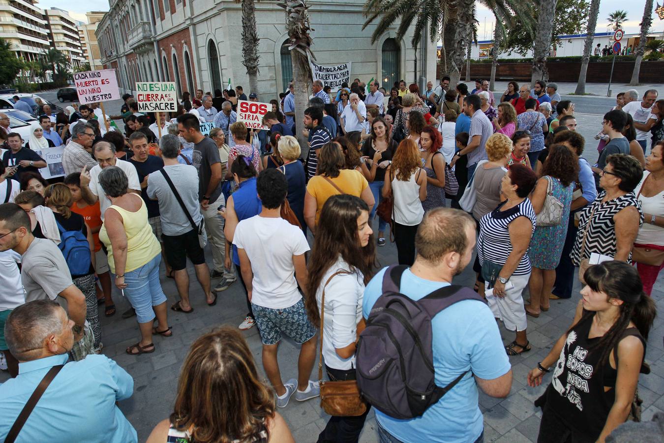 Velas en Alicante por los refugiados y convocatoria de concentraciones