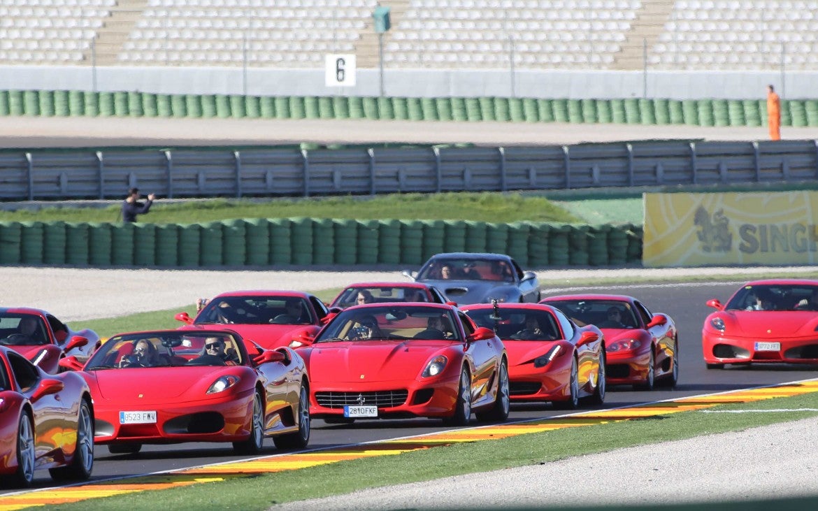 Las imágenes más espectaculares del Ferrari Challenge en el Circuit de la Comunitat Valenciana