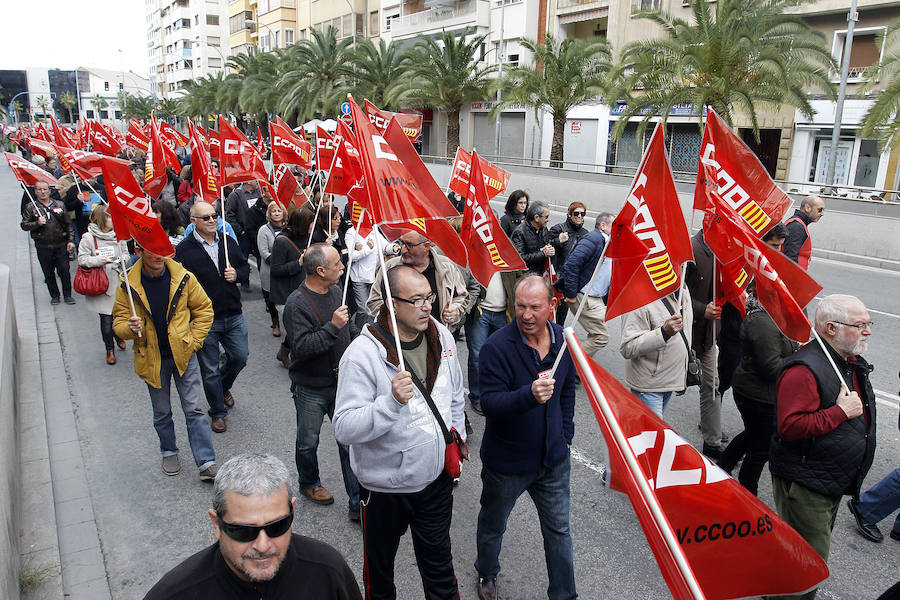 Los sindicatos y los partidos de izquierda piden que "la huelga no sea delito"