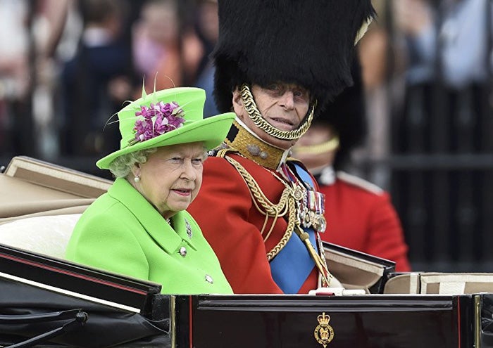 Fotos de los memes más graciosos de la reina de Inglaterra