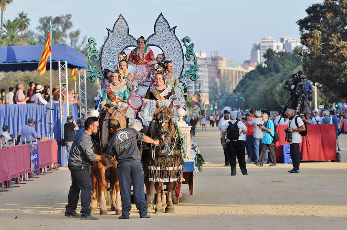 Fotos de la Batalla de Flores 2016 de la Feria de Julio de Valencia
