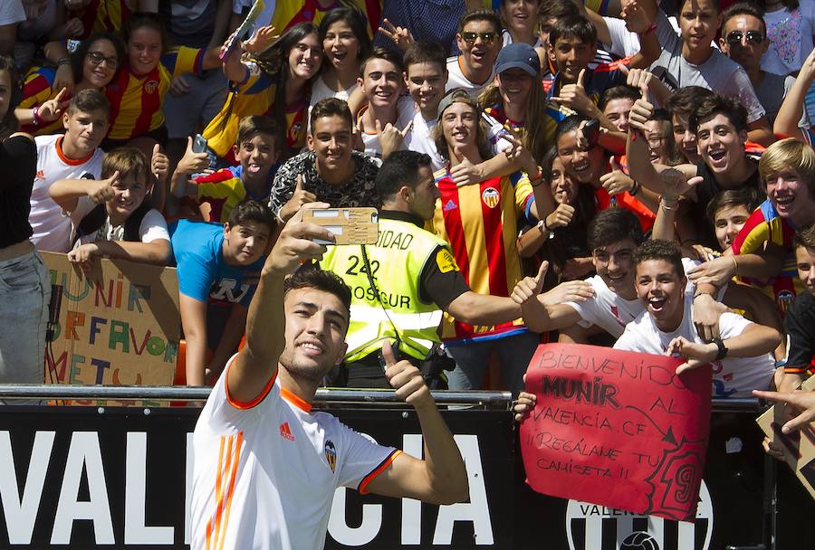 Presentación de Munir, nuevo jugador del Valencia CF