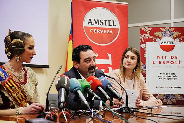 Fotos de la presentación de la mascletà vertical de Ricardo Caballer en las Fallas 2017