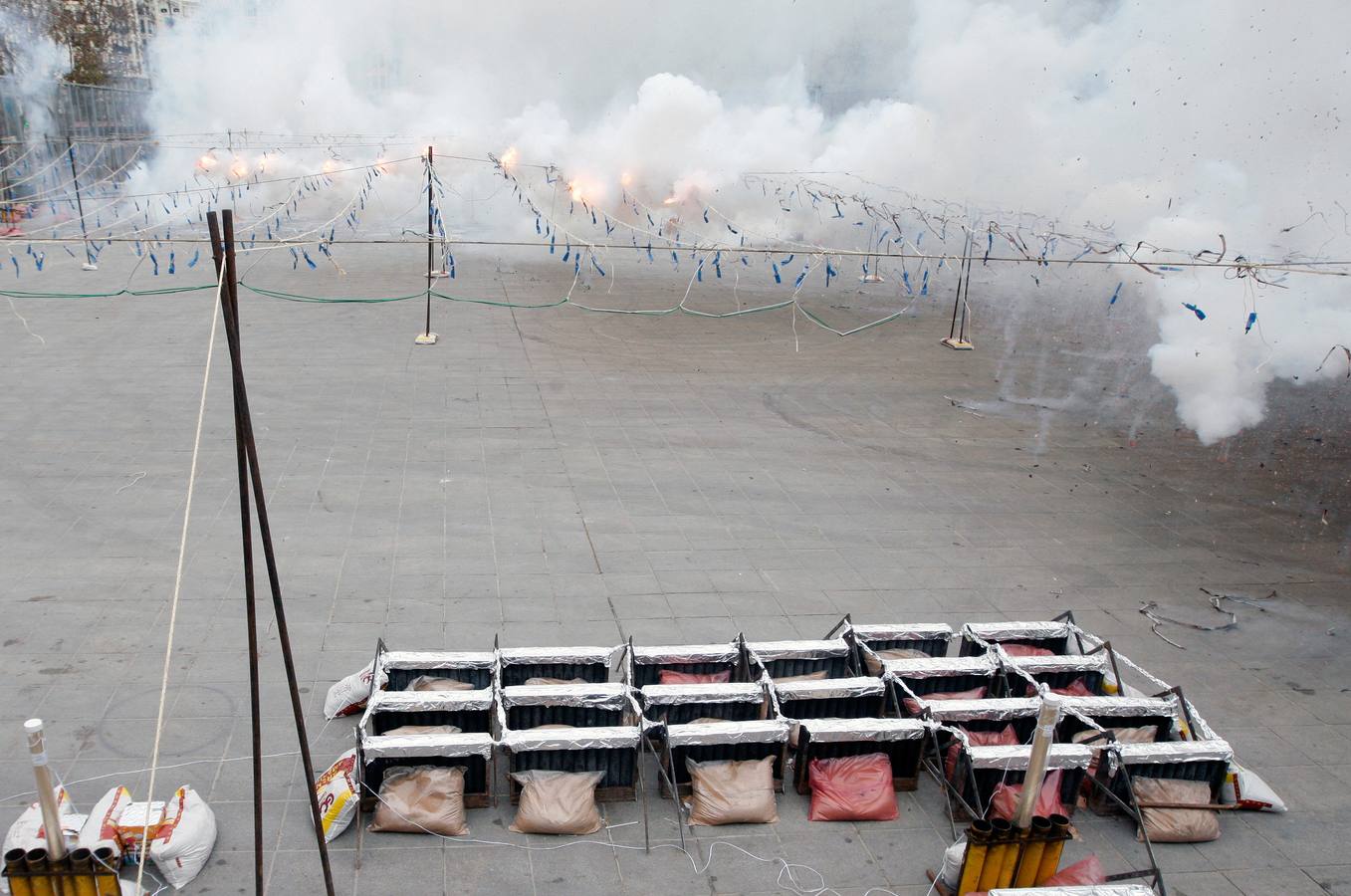 Fotos de la mascletà de Fallas del 28 de febrero, diseñada por un aficionado