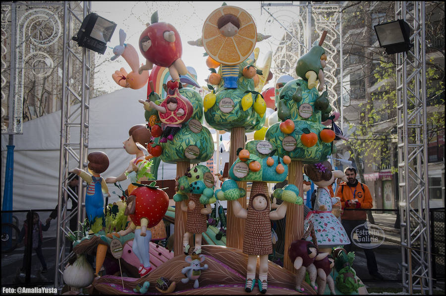 Fotos de la falla infantil de Falla Exposición 2017