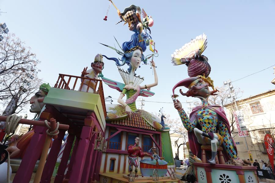 Fotos de la plantà de las fallas de Especial