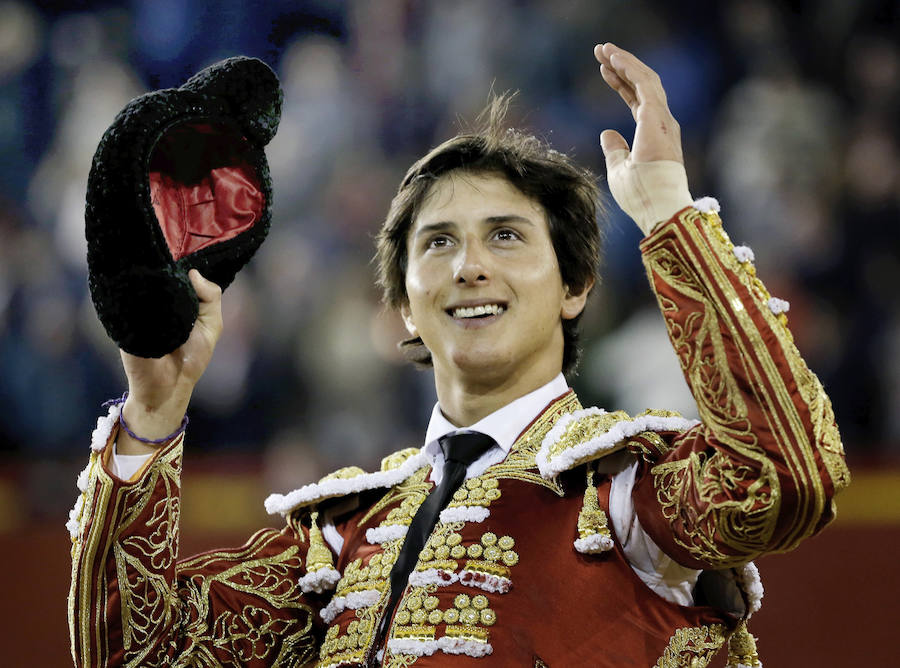 Fotos de la octava corrida de la Feria de las Fallas de 2017