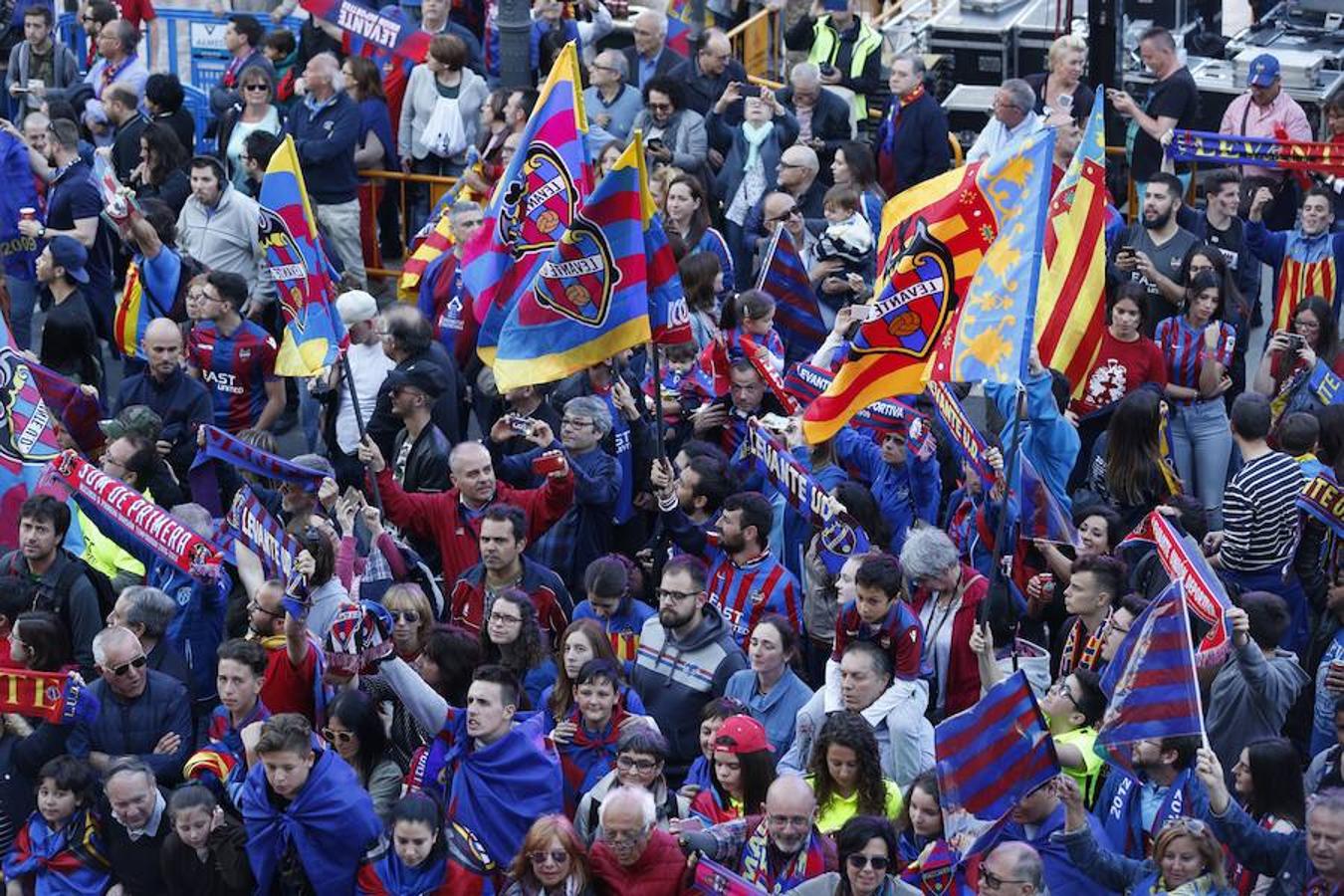 Fotos de la celebración del ascenso del Levante UD