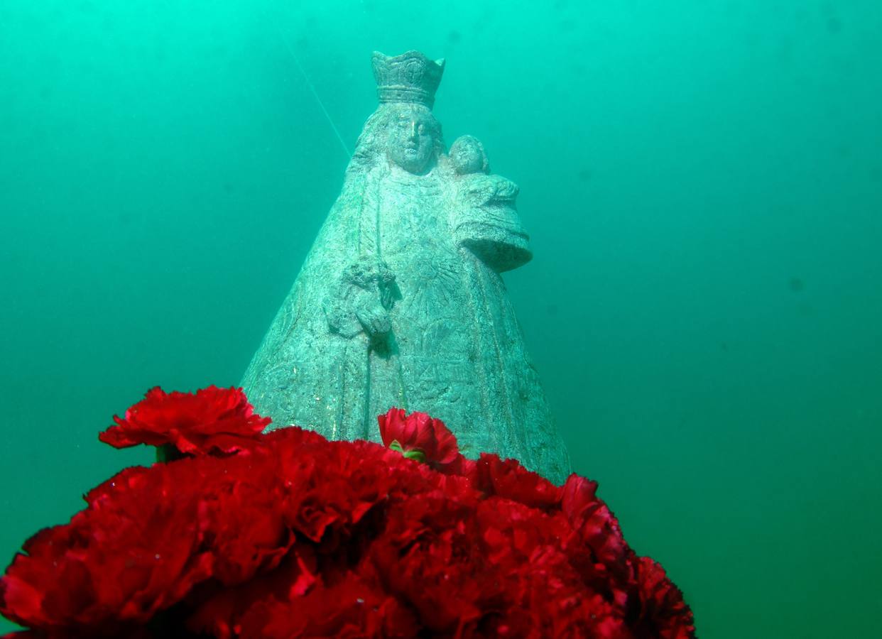 Fotos de las imágenes 'escondidas' de la Virgen de los Desamparados en la ciudad de Valencia