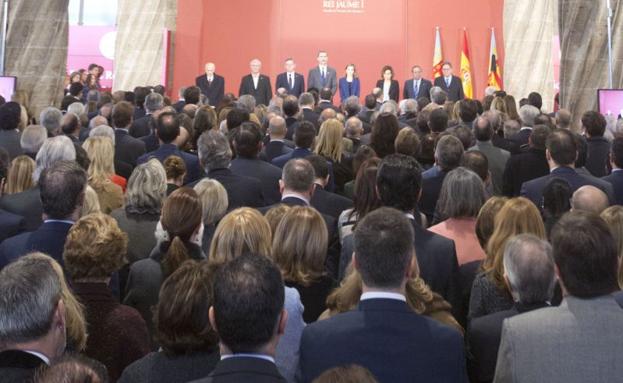 Los Premios Nobel que entregan los Rey Jaime I se reúnen con estudiantes de universidades públicas de Valencia