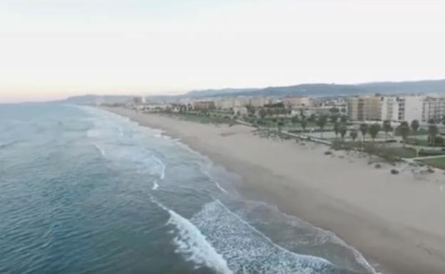 Fallece un bañista de 71 años en la playa de Daimús