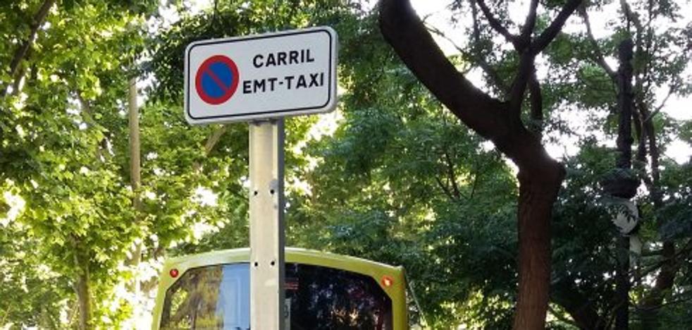 Las autoescuelas alertan de que la señal de prohibición en el carril bus de Valencia vulnera la norma