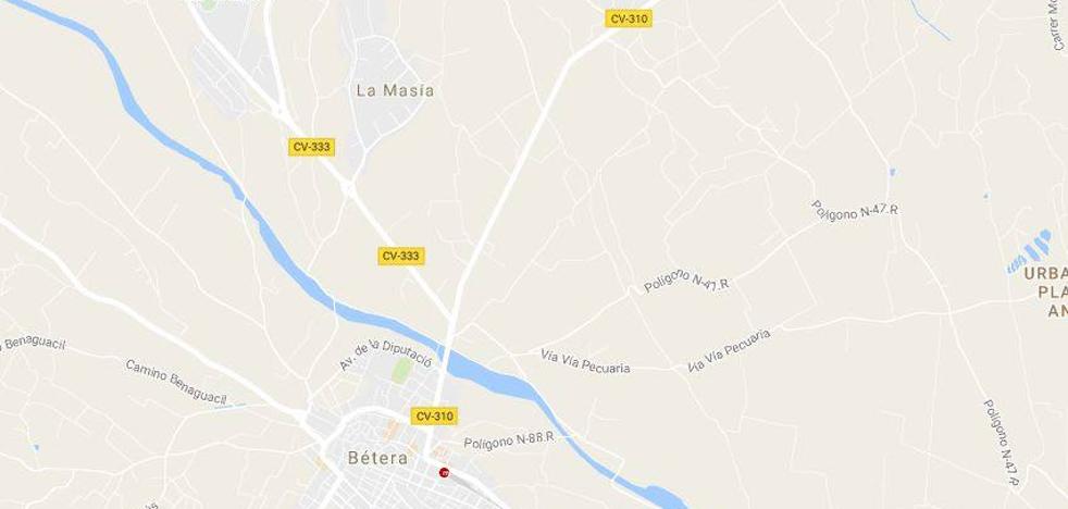 Herido un ciclista de 24 años tras chocar con un coche de camino al trabajo en Bétera