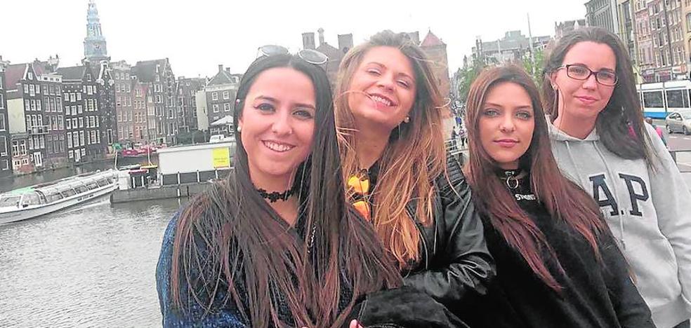 Tres valencianas atropelladas por un vehículo sin control en Ámsterdam