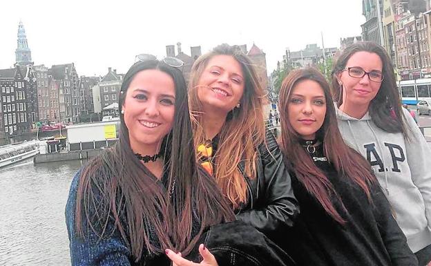 Tres valencianas atropelladas por un vehículo sin control en Ámsterdam