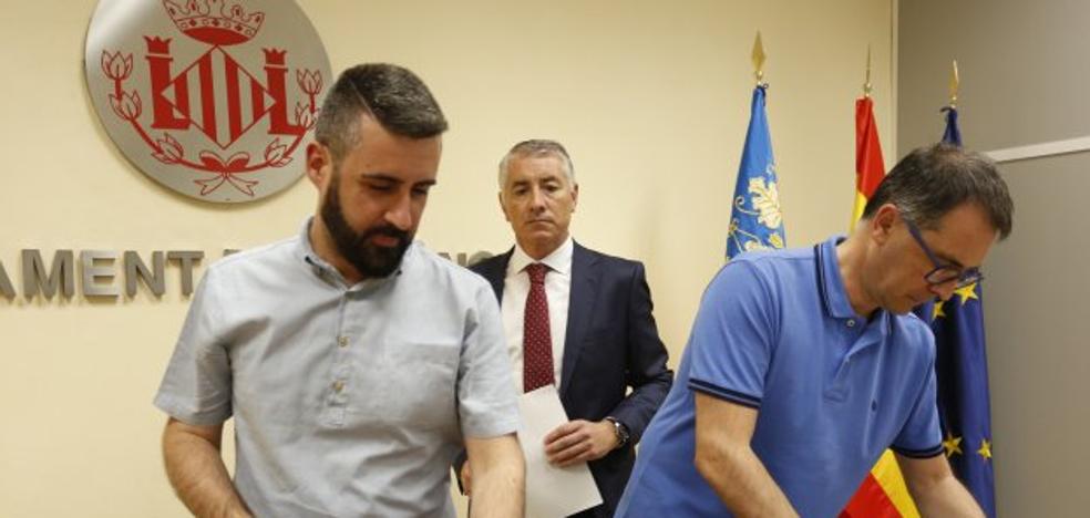 Pere Fuset suspende la encuesta al mundo fallero tras el rechazo a su politización