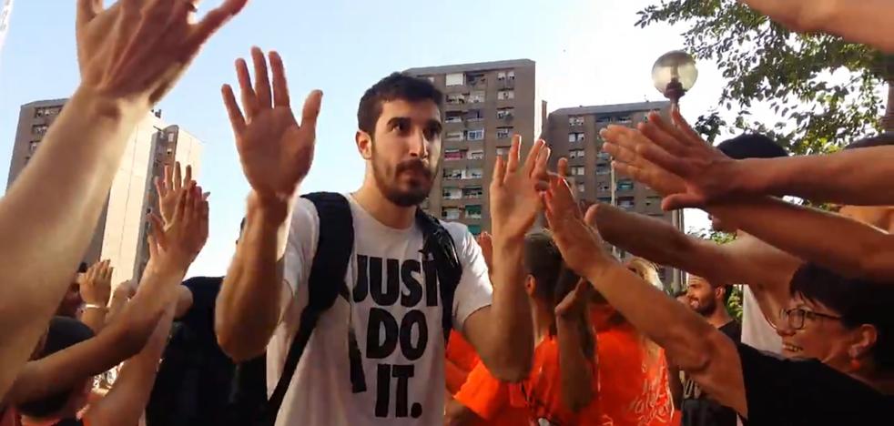 La llegada de los jugadores del Valencia Basket y el Real Madrid a la Fonteta
