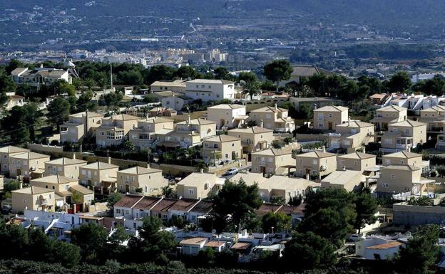 Piden hasta 8 años de cárcel a dos clientes de un pub por apuñalar a otros dos en l'Alfàs del Pi