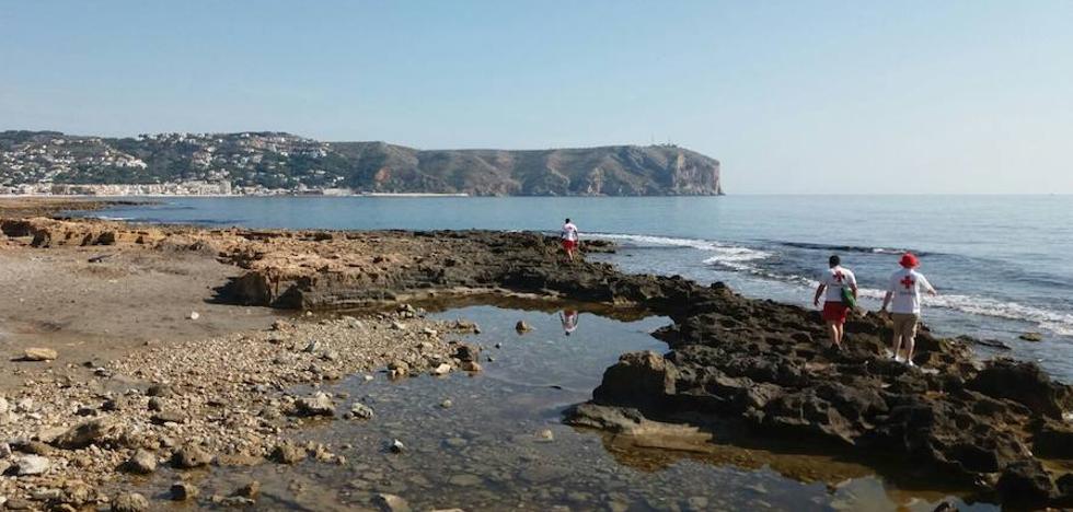 Buscan en Xàbia a una anciana desaparecida anoche cerca de la cala del Ministre