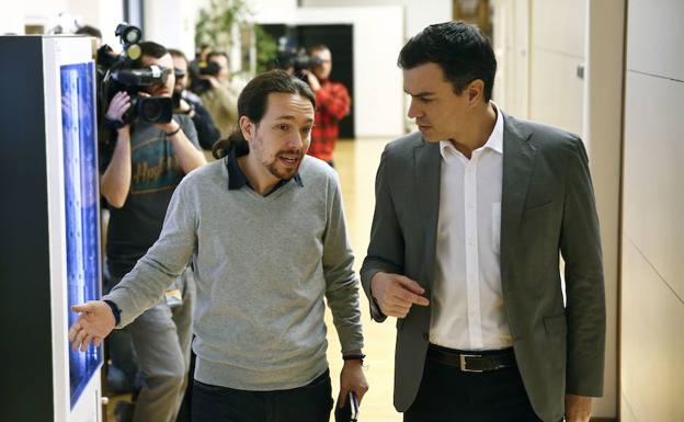 Iglesias pide a Sánchez que se acerque a ERC y no a Ciudadanos