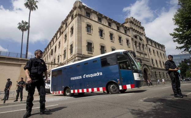 La Generalitat censura al Gobierno central por trato de favor a la Ertzaintza