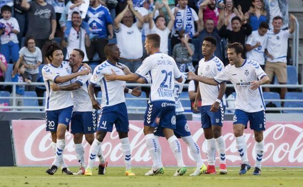 El Tenerife pasa a la final del 'playoff' con lo justo