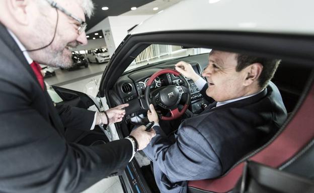 Nissan Almenar presenta el programa Promesa Cliente