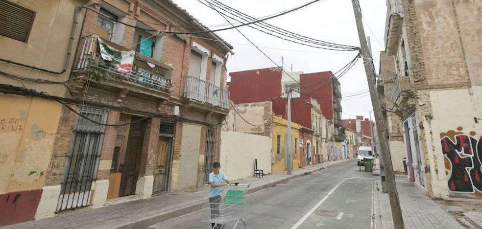 La Policía Local de Valencia abrirá un retén en la zona más degradada del Cabanyal