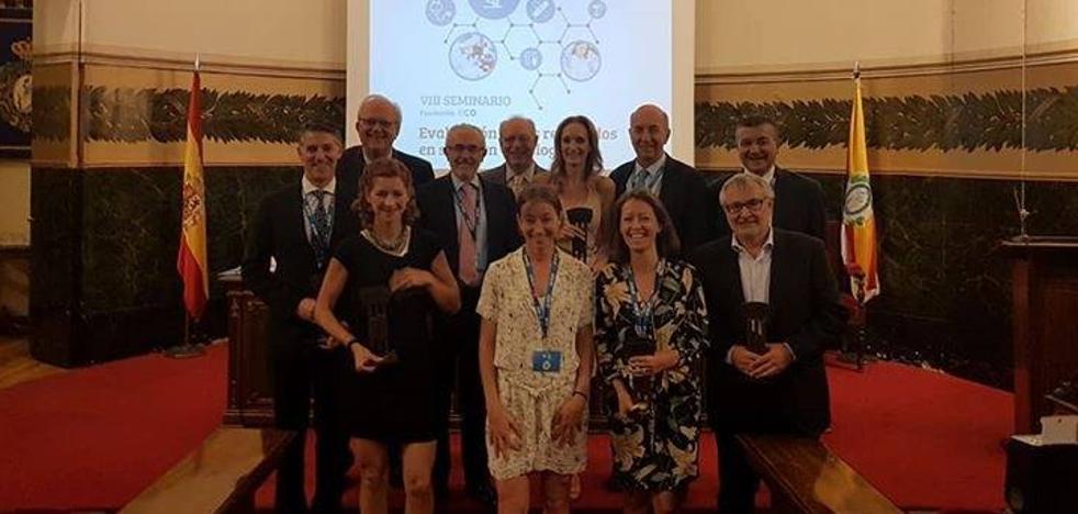 Natacha López recoge el premio por su contribución a la oncología: «Las mujeres mastectomizadas no tenemos que sentirnos feas»