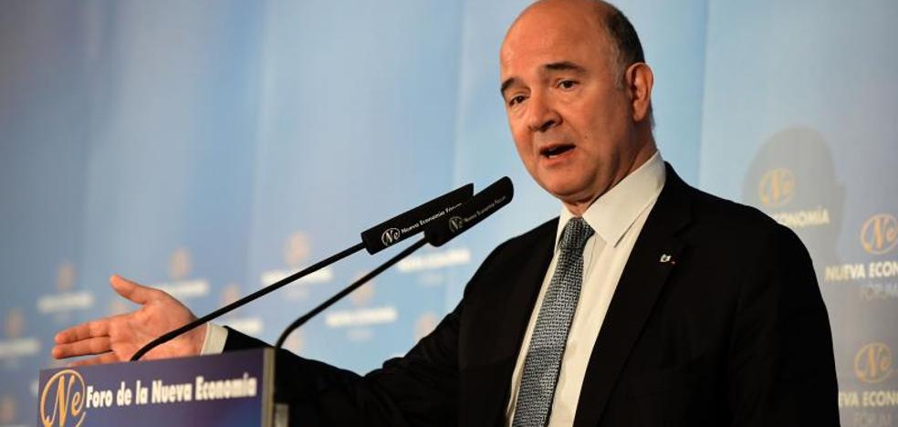 Moscovici pide a España «profundizar» en la reforma laboral