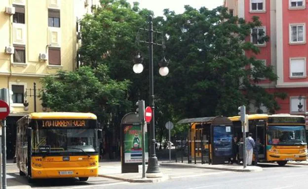 ¿Cuáles son los autobuses que conectan Valencia con los alrededores?