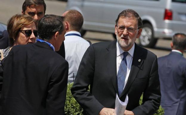 Rajoy: «Estoy dispuesto a hablar con Sánchez cuando lo desee»