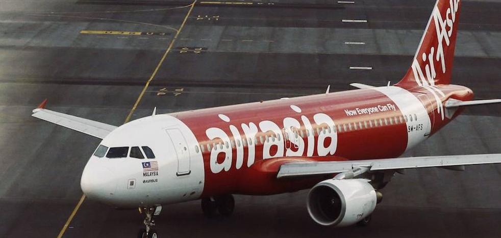 Un avión empieza «a vibrar como una lavadora» y acaba dando la vuelta por problemas técnicos