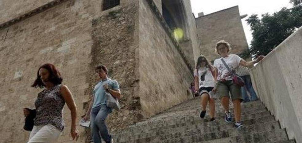 Un centenar de edificios municipales de Valencia no son accesibles pese a ser obligado este año