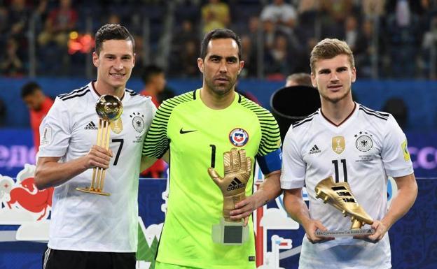 Draxler gana el Balón de Oro y Bravo, mejor portero