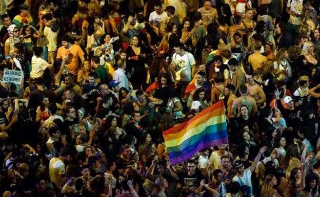 Madrid exhíbe un Orgullo multitudinario sin incidentes