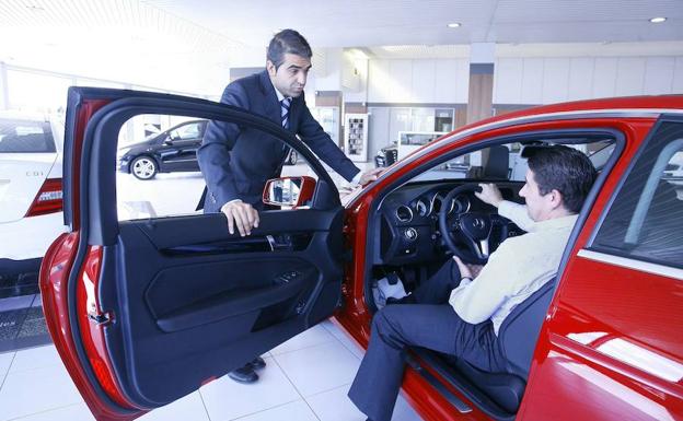 La venta de coches se impulsa un 7,1% incluso sin el Plan PIVE